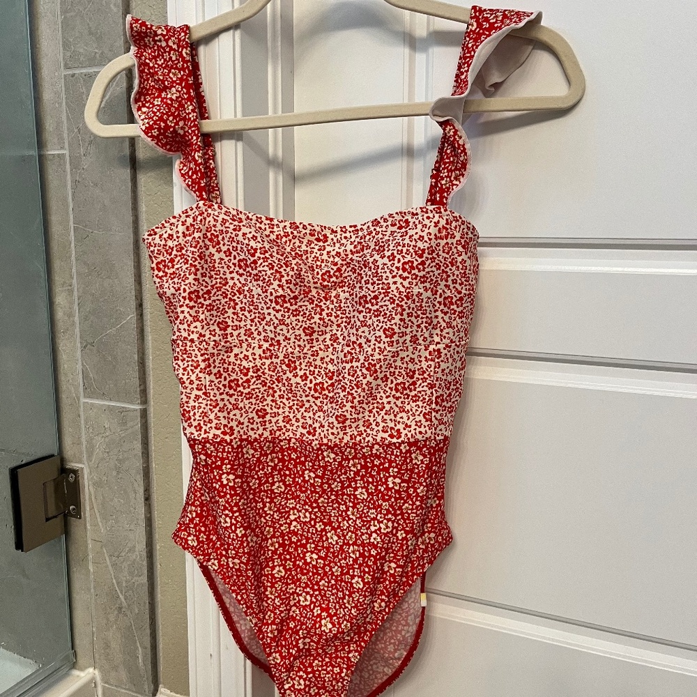 NWOT Summersalt The Ruffle Oasis In Bloom In Lava sz 2
